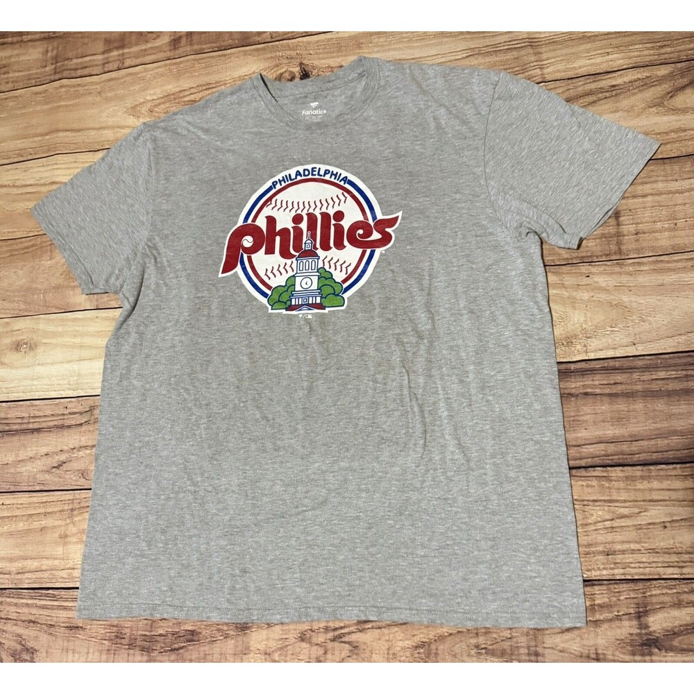 Women's Philadelphia Phillies Cooperstown Collection Fanatics T-Shirt Size 2XL